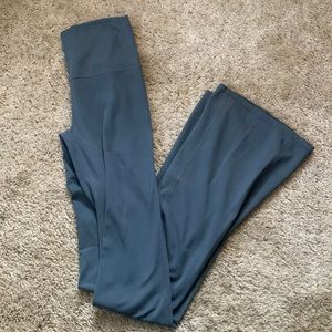 Fabletics PureLuxe Pant - Grey